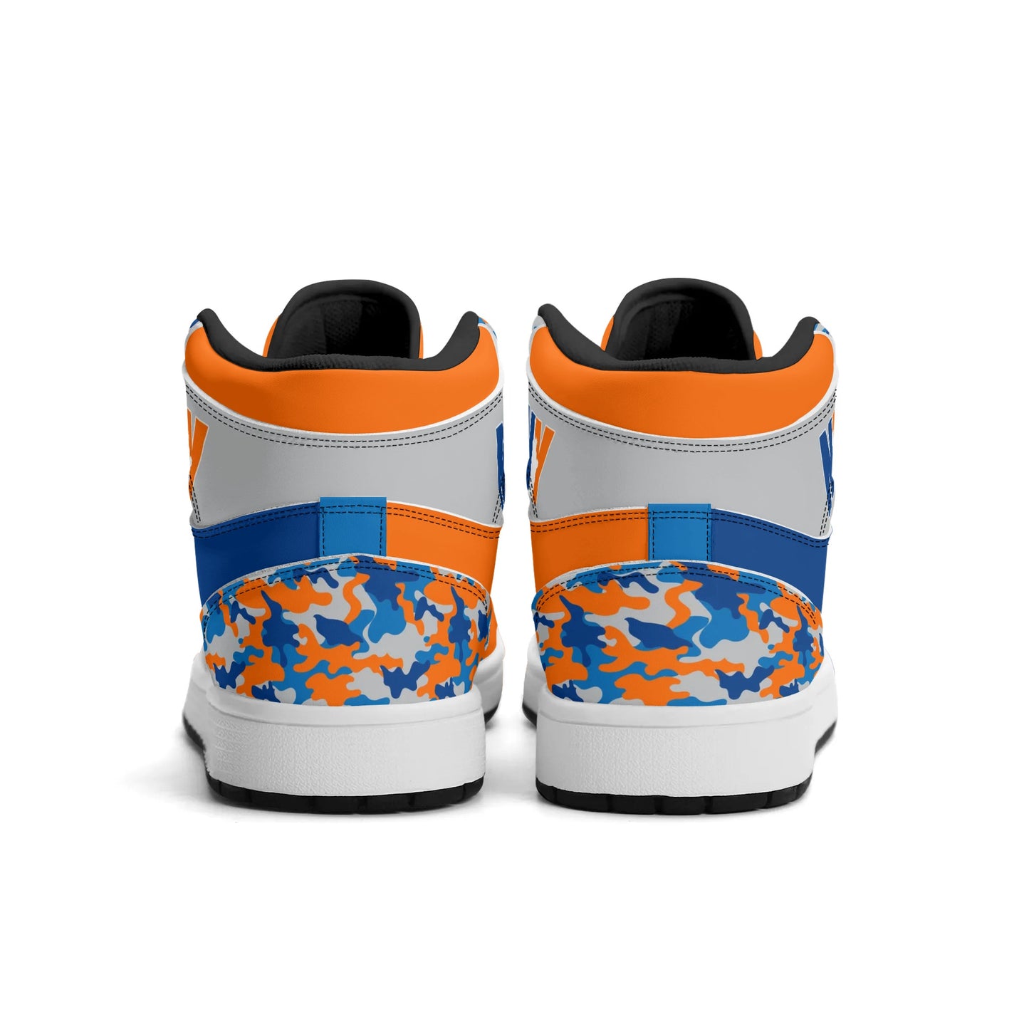New York Basketball Shoes with camo print