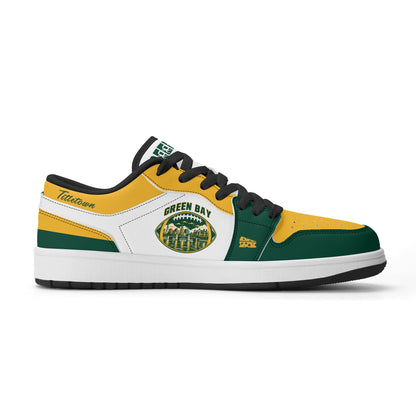 Opposite side of Green Bay football low tops with black laces and Titletown script on the collar