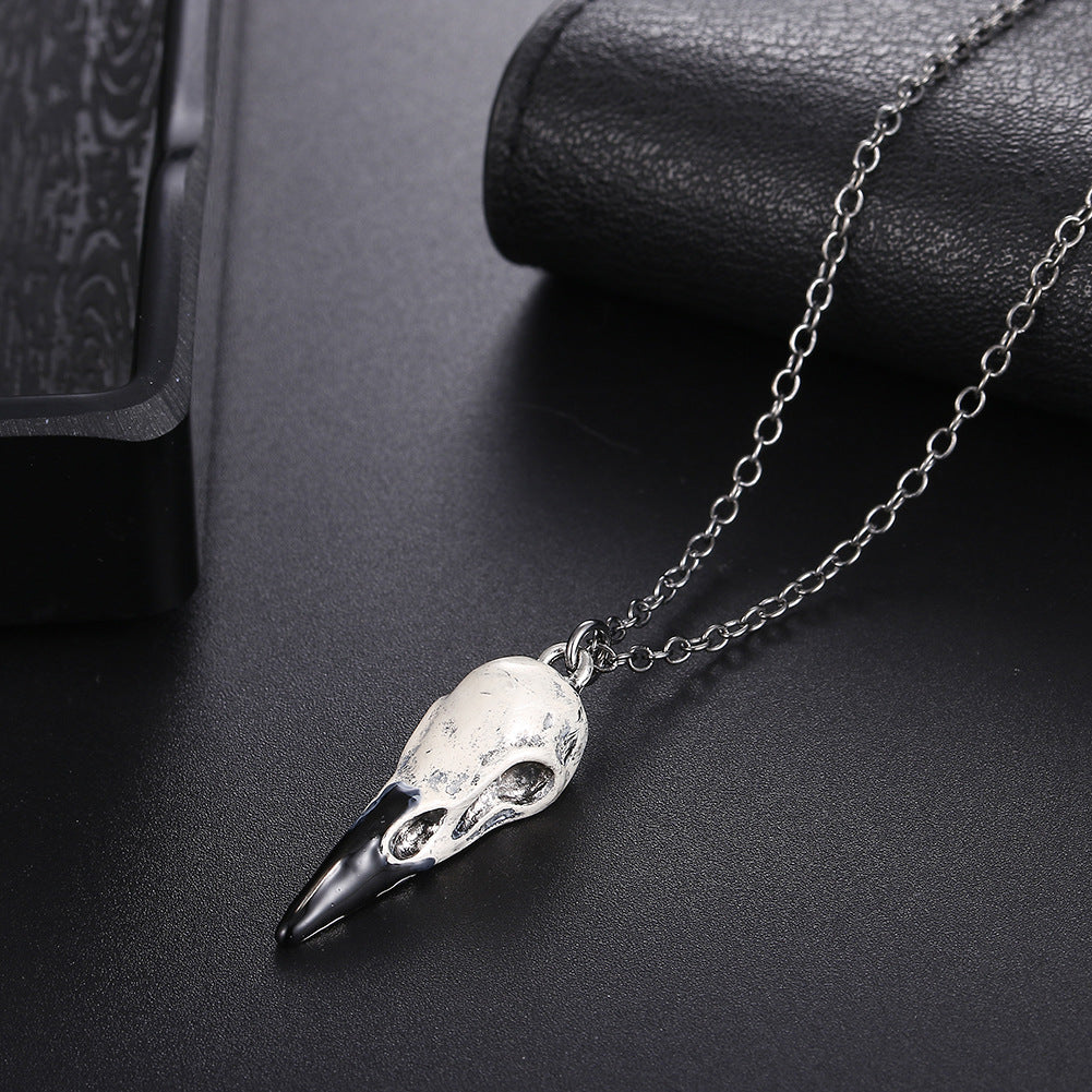 Three-dimensional Crow Skull Skull Pendant Necklace